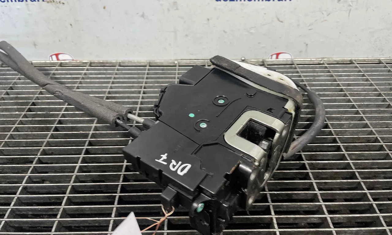 INCUIETOARE USA FATA DREAPTA HYUNDAI ix35 2009-2016