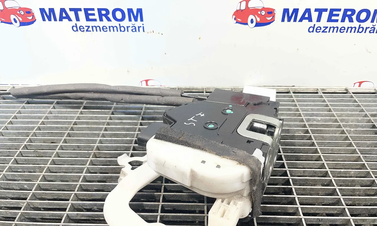 INCUIETOARE USA FATA STANGA HYUNDAI ix35 2009-2016