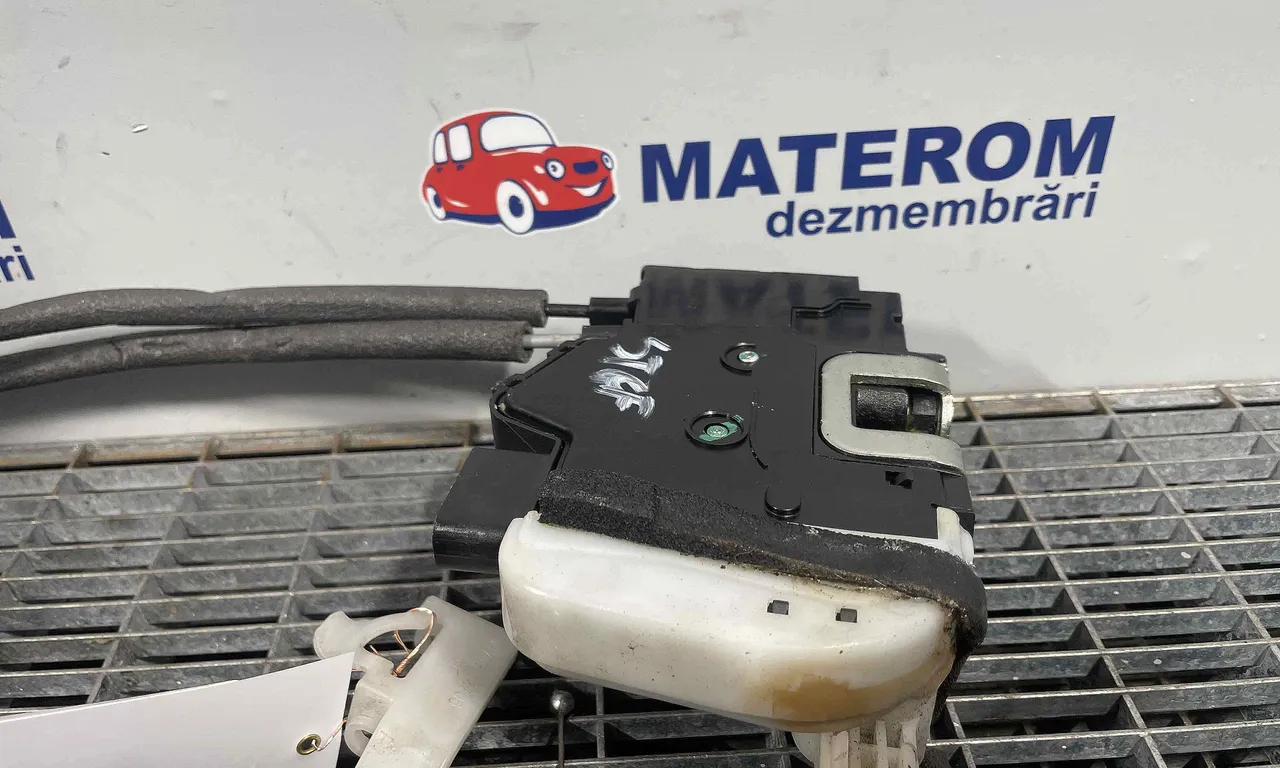 INCUIETOARE USA FATA STANGA HYUNDAI ix35 2009-2016