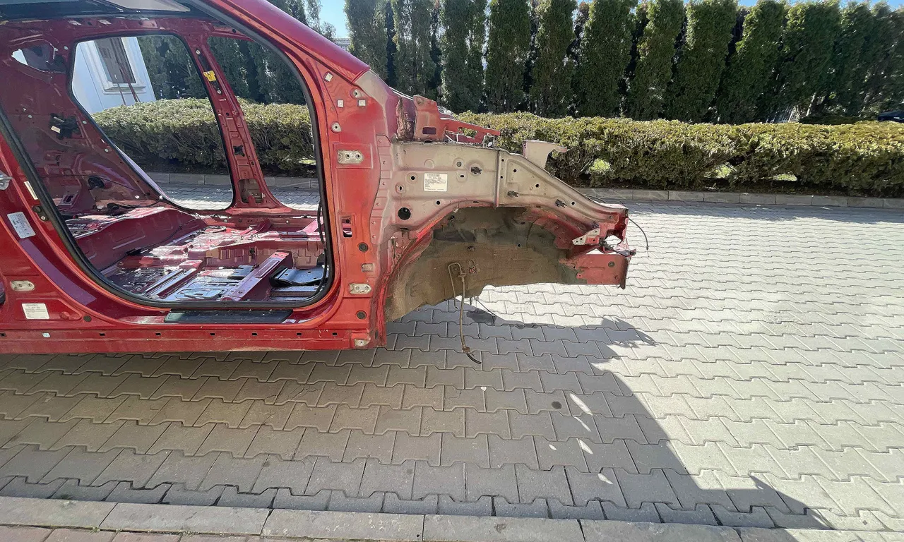LONJERON DREAPTA HYUNDAI ix35 2009-2016