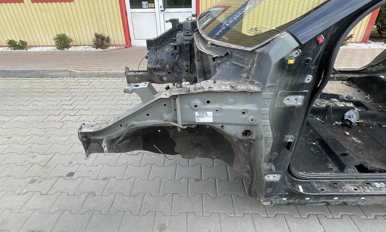 LONJERON STANGA HYUNDAI ix35 2009-2016