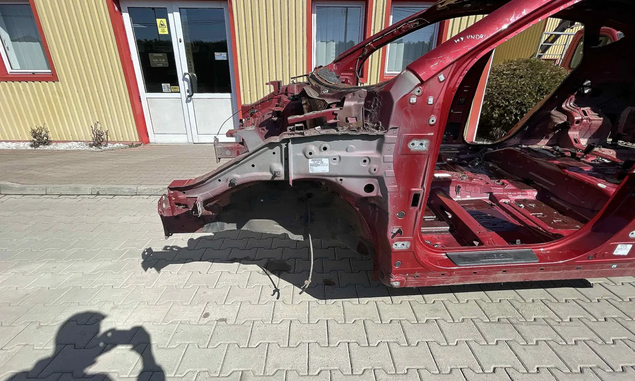 LONJERON STANGA HYUNDAI ix35 2009-2016