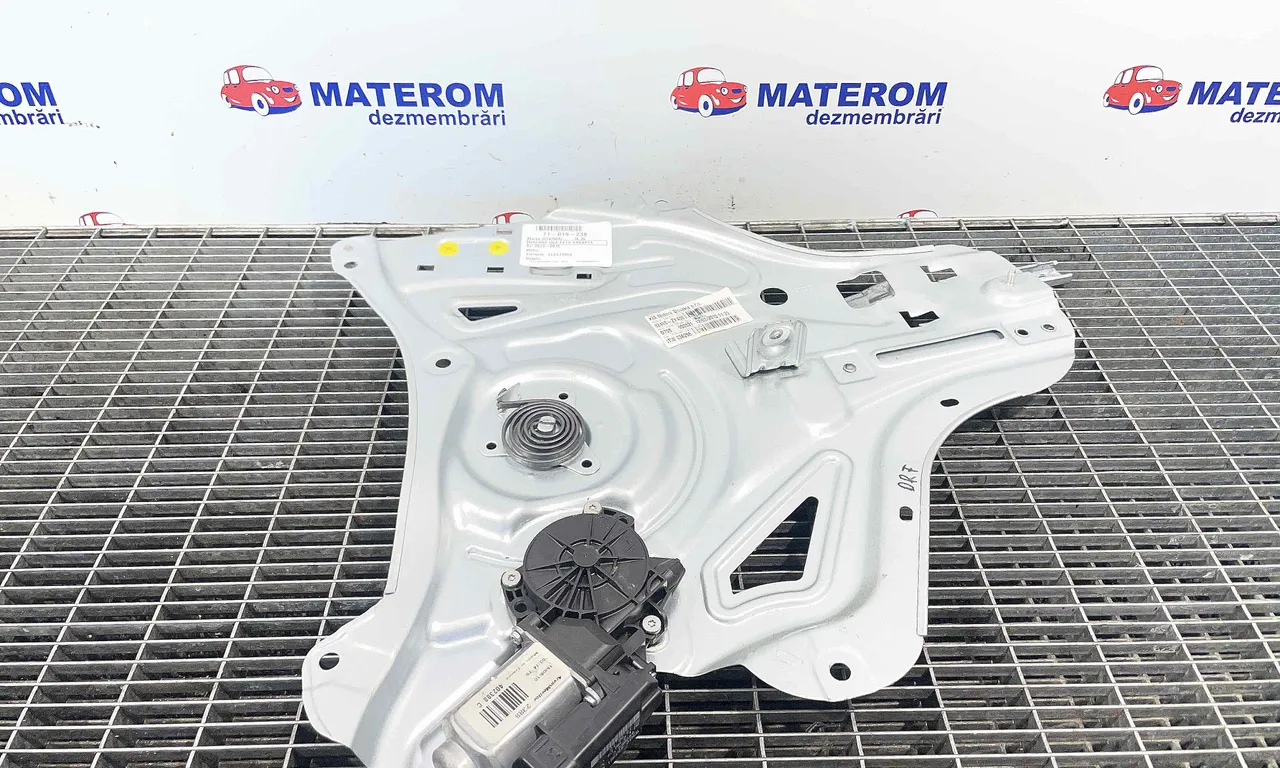 MACARA USA FATA DREAPTA HYUNDAI ix35 2009-2016