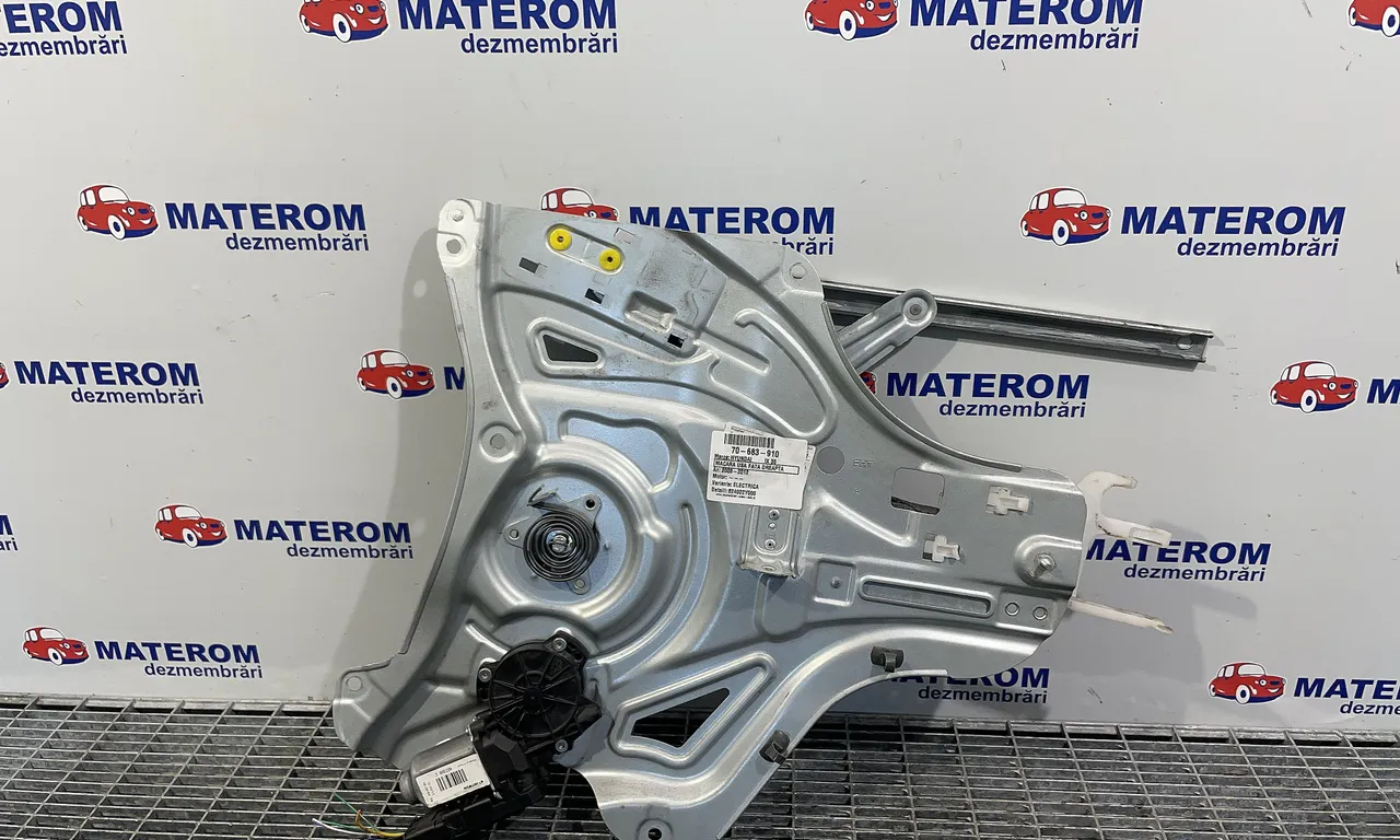 MACARA USA FATA DREAPTA HYUNDAI ix35 2009-2016