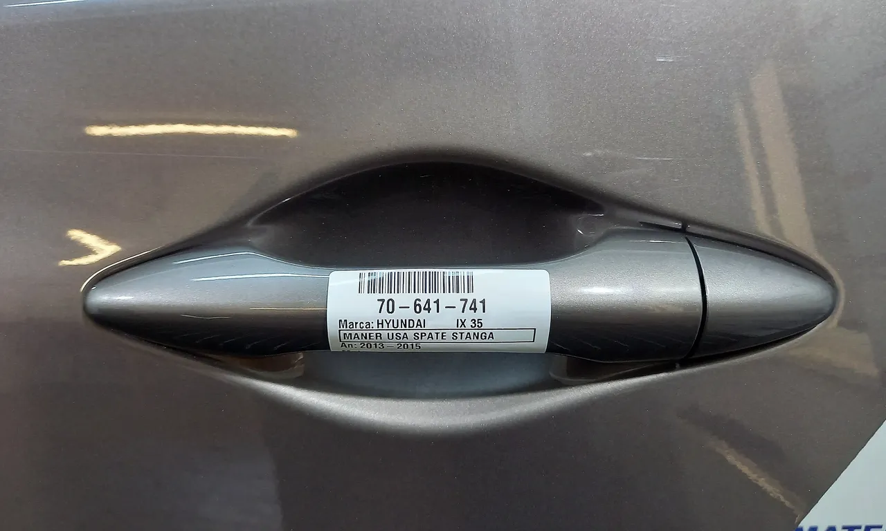 MANER USA SPATE STANGA HYUNDAI ix35 2009-2016