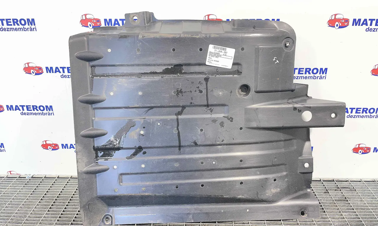 SCUT SUB MASINA HYUNDAI ix35 2009-2016