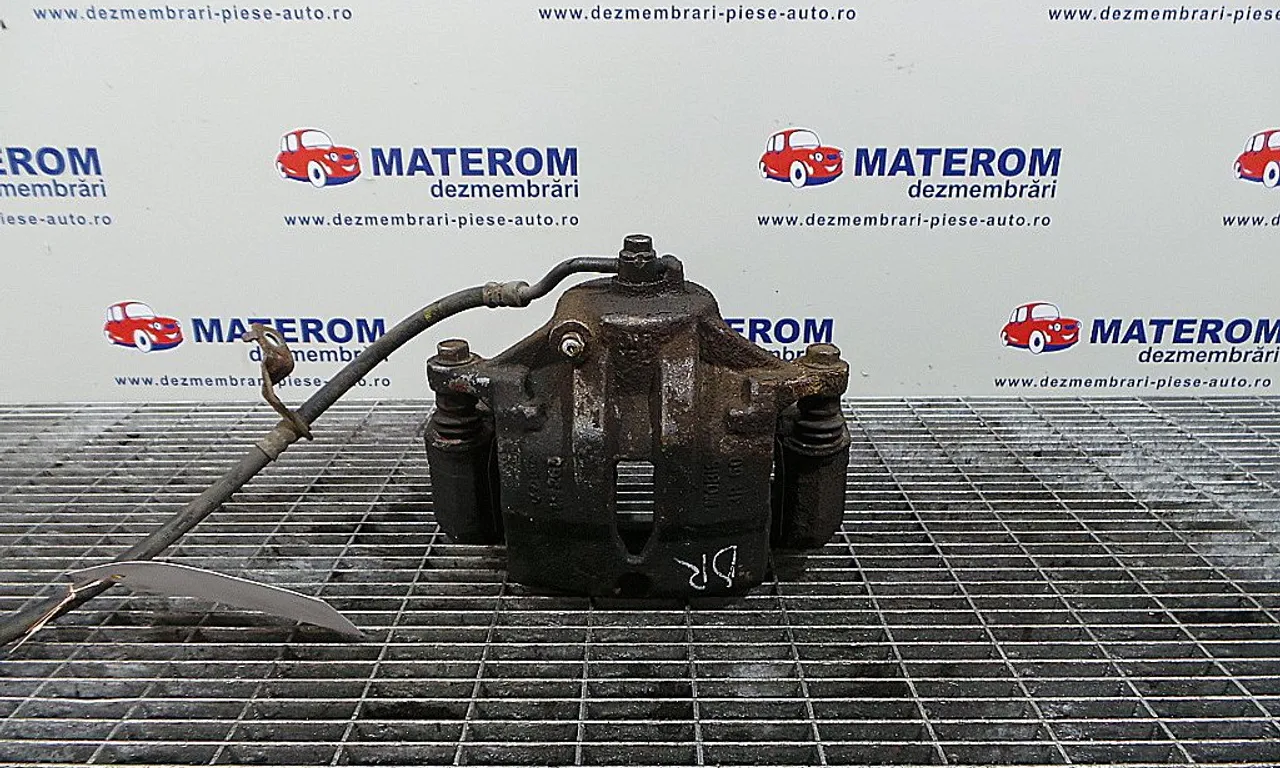 ETRIER SPATE DREAPTA HYUNDAI ix35 2009-2016
