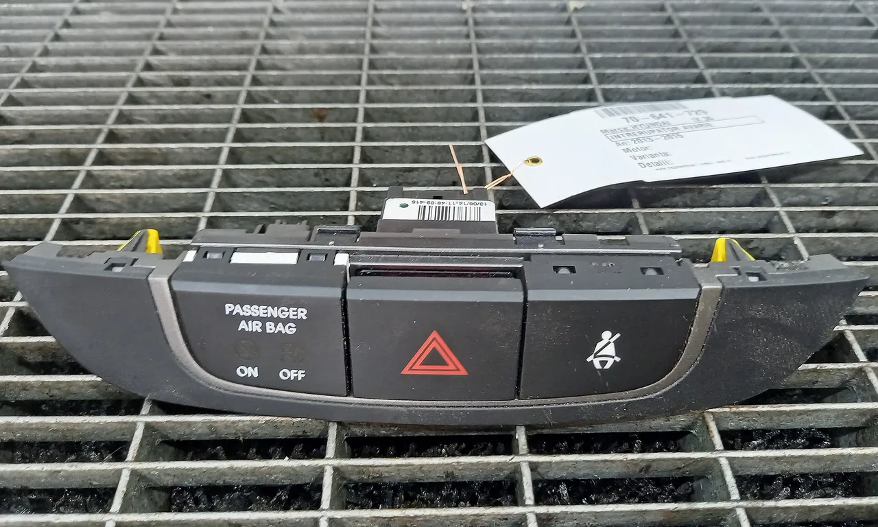 INTRERUPATOR AVARIE HYUNDAI ix35 2009-2016