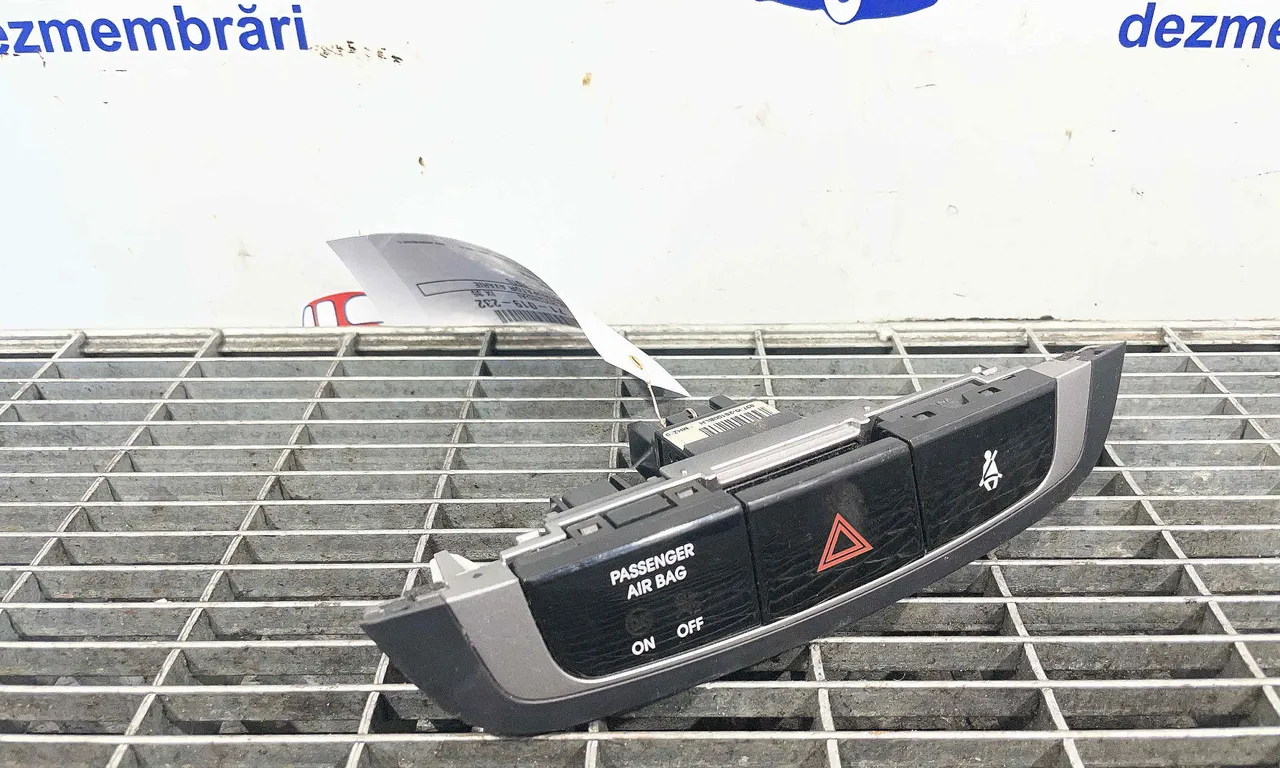 INTRERUPATOR AVARIE HYUNDAI ix35 2009-2016