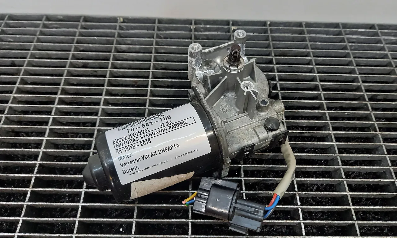 MOTORAS STERGATOR PARBRIZ HYUNDAI ix35 2009-2016