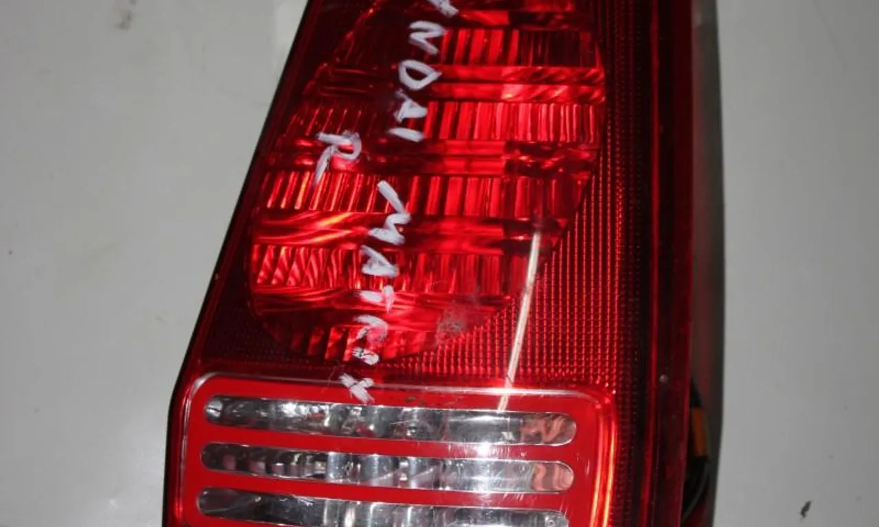 Stop aripa dreapta HYUNDAI MATRIX 2001-2010
