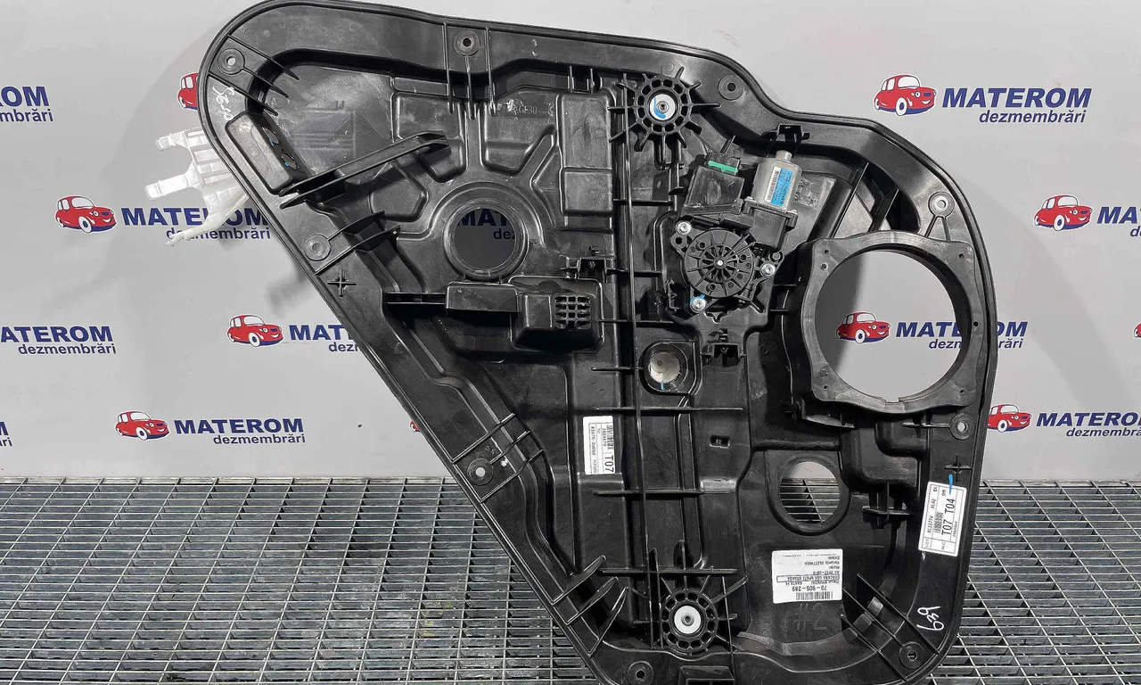 MACARA USA SPATE STANGA HYUNDAI SANTA FE III 2012-2018