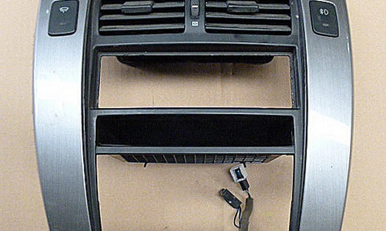 CONSOLA CENTRALA HYUNDAI TUCSON 2004-2019