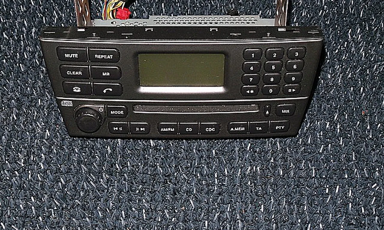 RADIO CD JAGUAR X-TYPE I 2001-2009