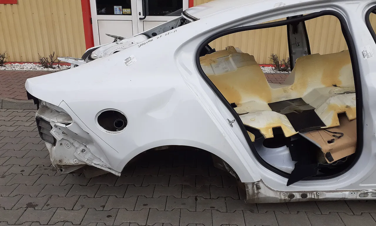 ARIPA SPATE DREAPTA JAGUAR XF I 2008-2015