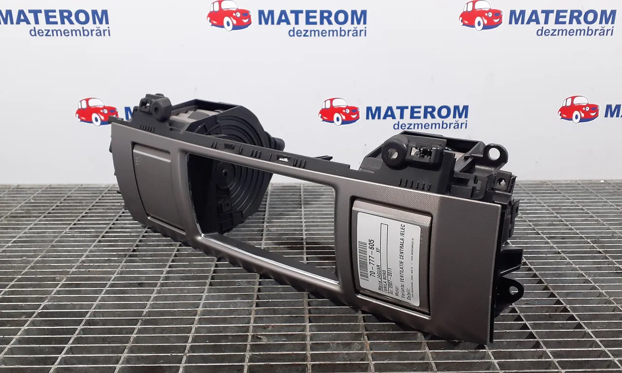 GRILA BORD JAGUAR XF I 2008-2015