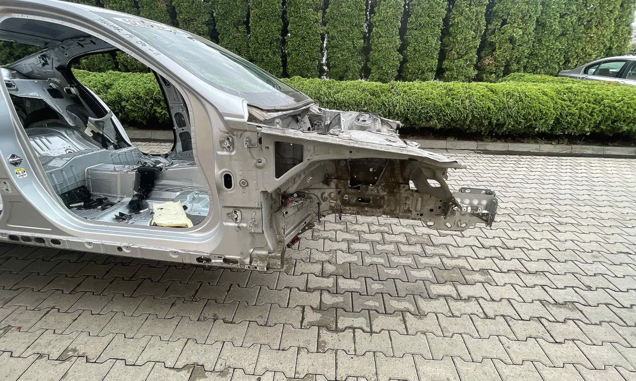 LONJERON DREAPTA JAGUAR XF I 2008-2015