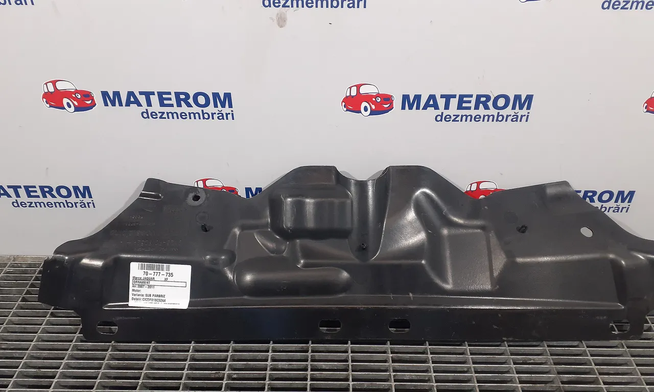 ORNAMENT SUB PARBRIZ JAGUAR XF I 2008-2015