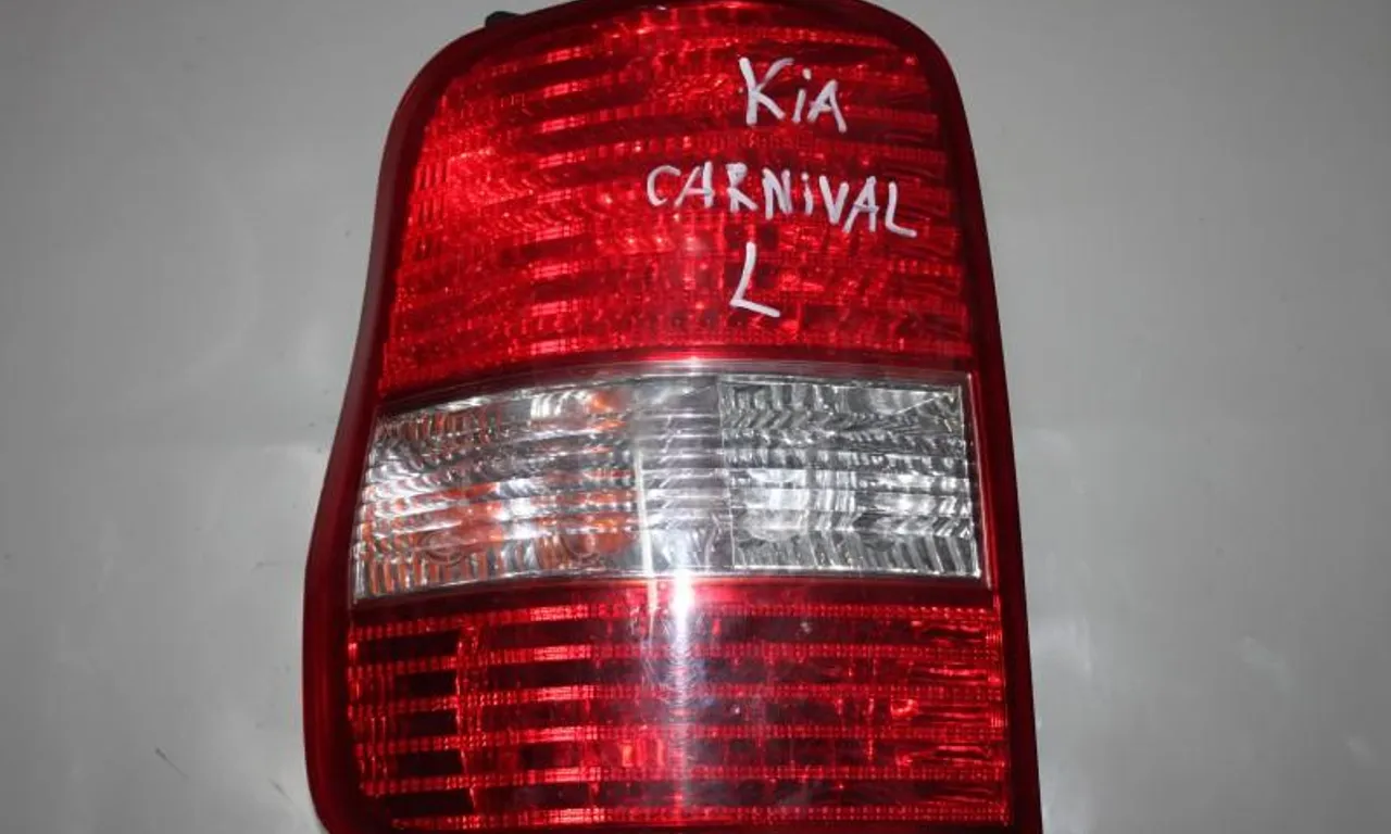 Stop aripa stanga KIA CARNIVAL II 1999-2007