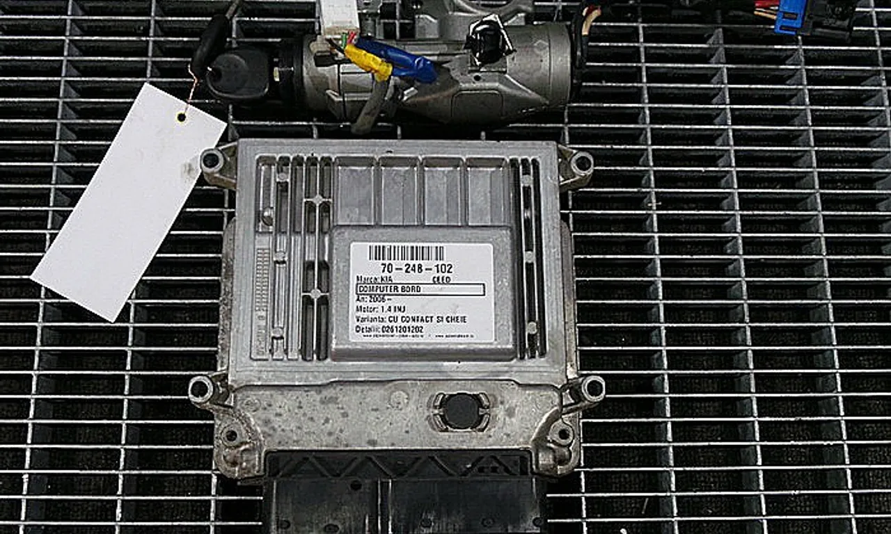 CALCULATOR MOTOR KIA CEE'D 2006-2012