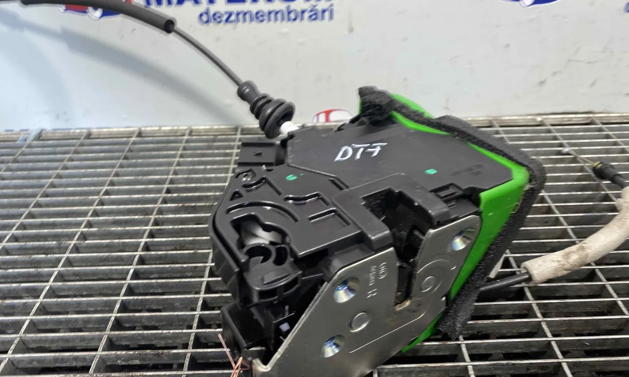 INCUIETOARE USA FATA DREAPTA KIA CEE'D 2012-2018