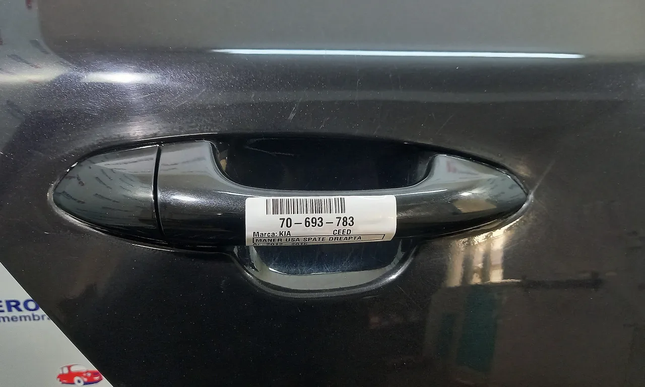 MANER USA SPATE DREAPTA KIA CEE'D 2012-2018