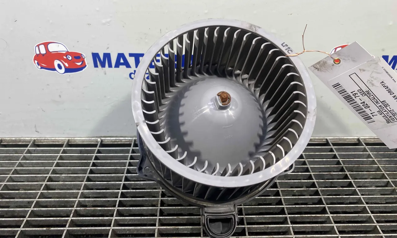 VENTILATOR INCALZIRE KIA CEE'D 2012-2018