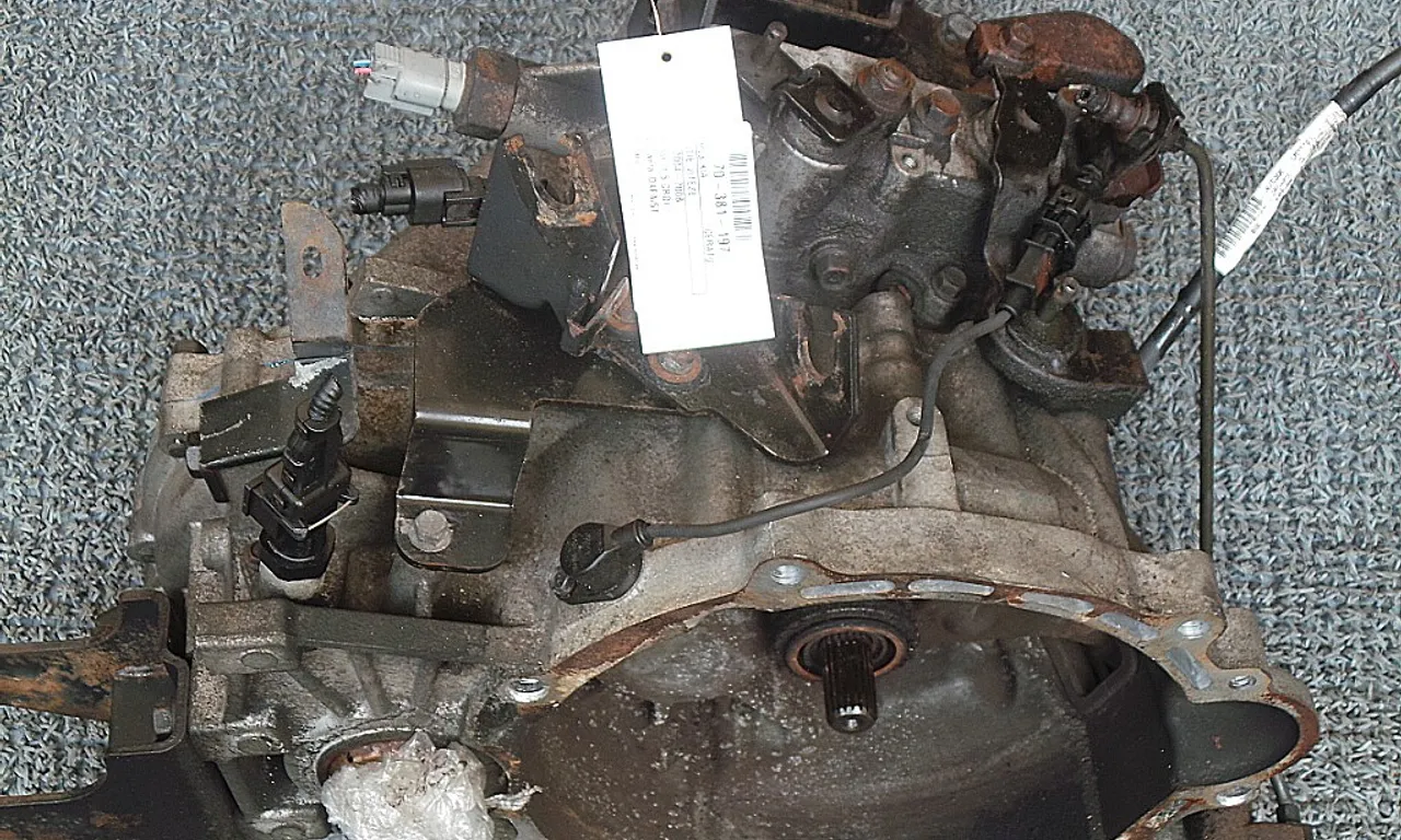 CUTIE VITEZE KIA CERATO I 2004-2011