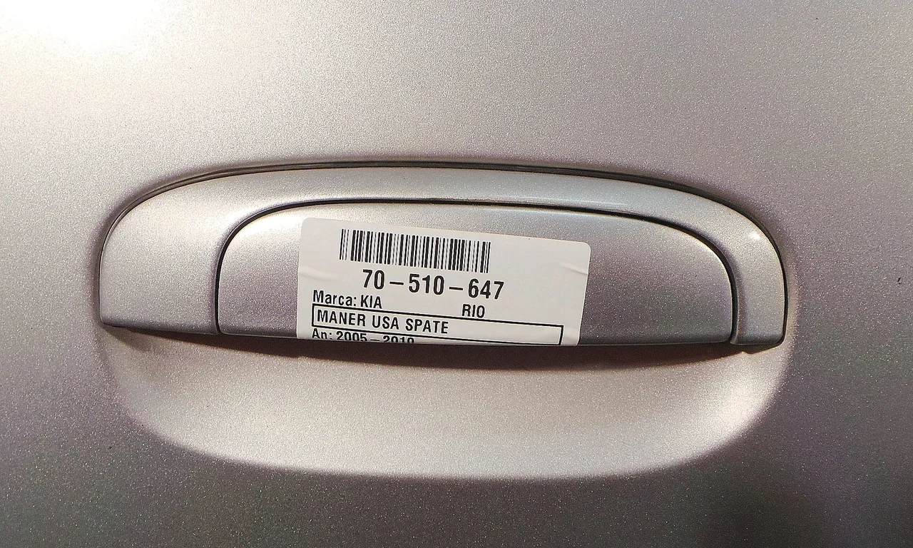 MANER USA SPATE DREAPTA KIA RIO II 2005-2011