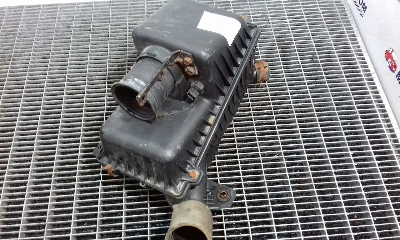 CARCASA FILTRU AER KIA SHUMA II 2001-2004