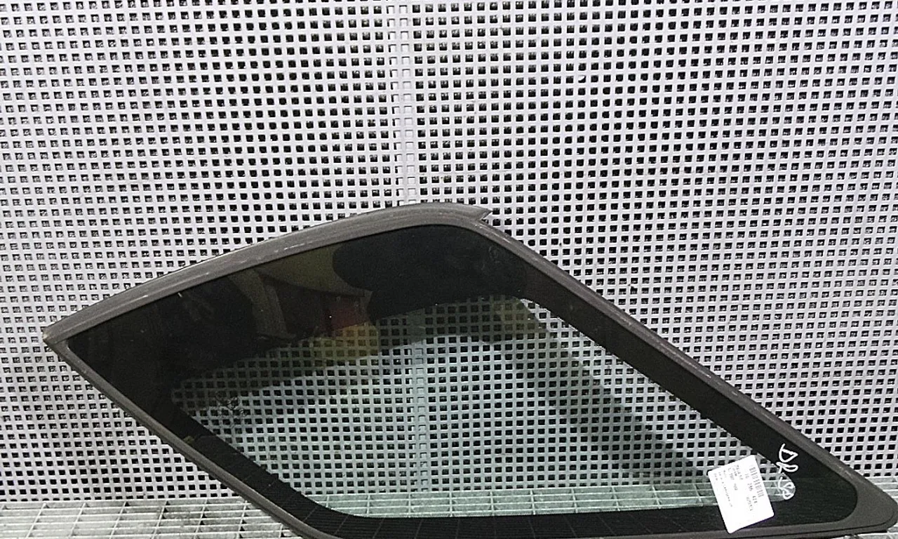GEAM CAROSERIE SPATE DREAPTA KIA SORENTO I 2002-2011