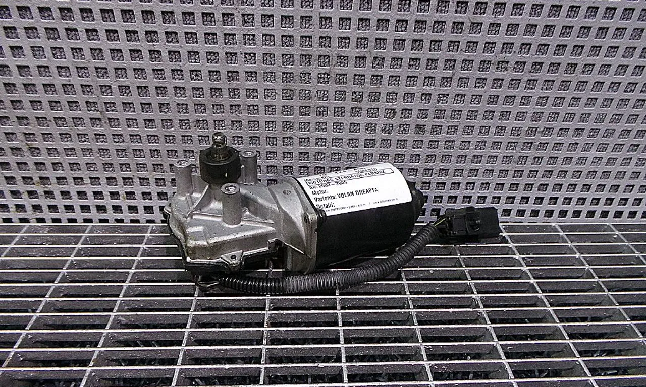 MOTORAS STERGATOR PARBRIZ KIA SORENTO I 2002-2011