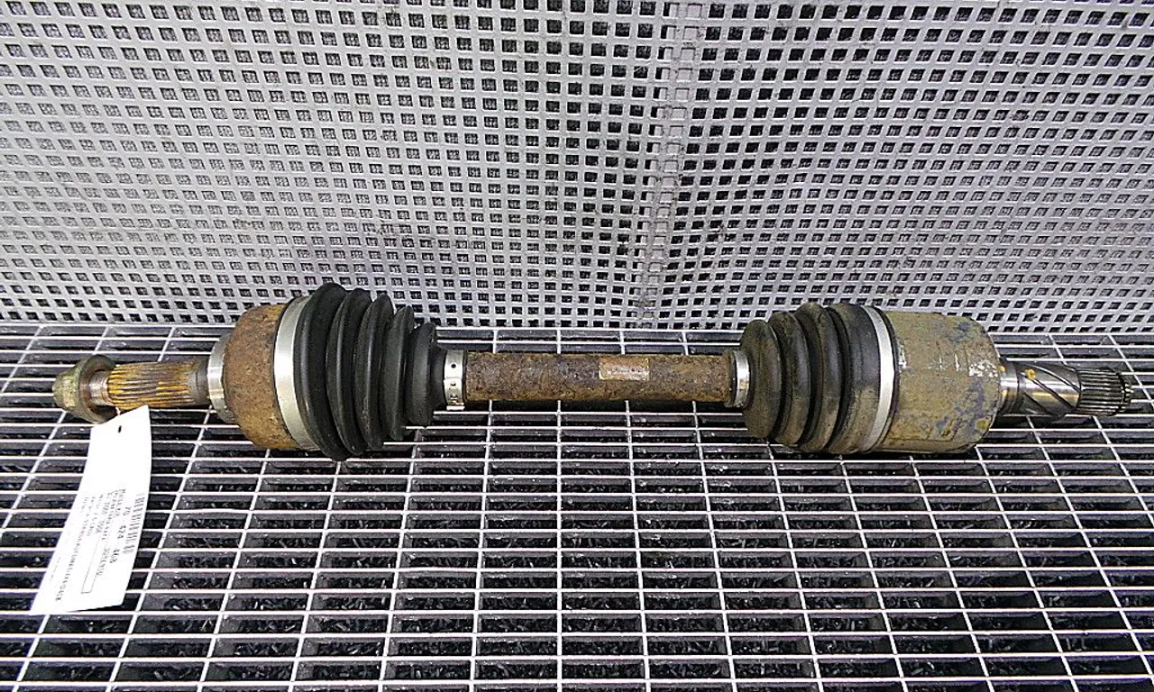PLANETARA FATA STANGA KIA SORENTO I 2002-2011