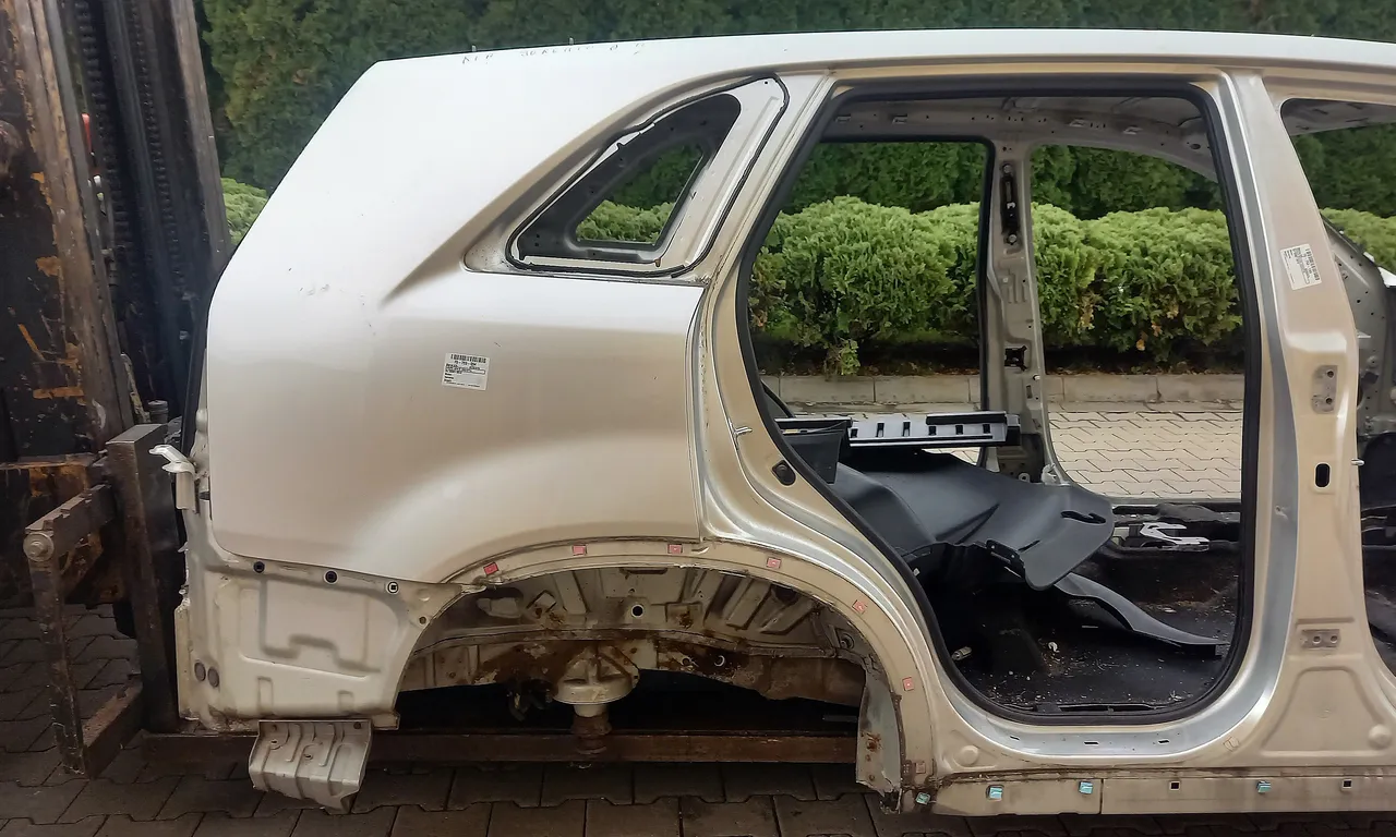 ARIPA SPATE DREAPTA KIA SORENTO II 2009-2016
