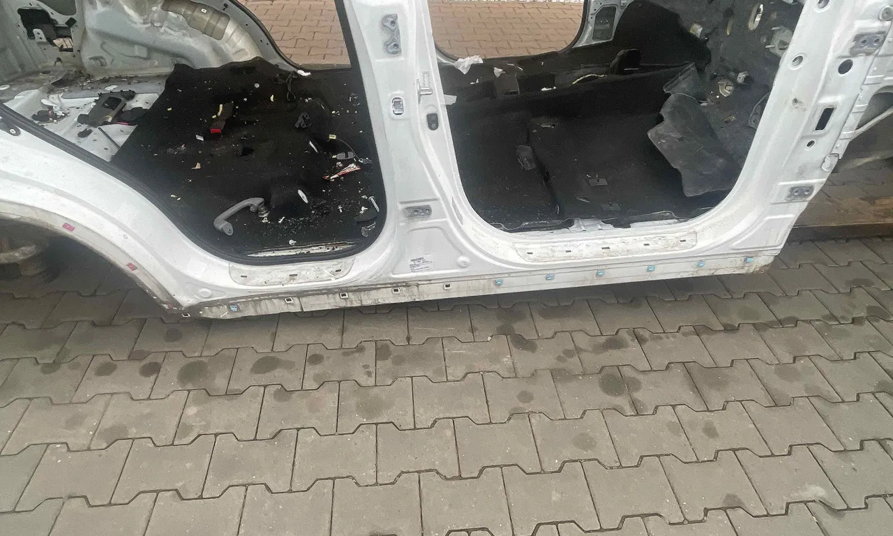 PRAG DREAPTA KIA SORENTO II 2009-2016