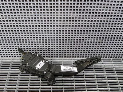PEDALA ACCELERATIE KIA SPORTAGE II 2.0 CRDI 2004-2011 oe 327001F930, vedere frontata