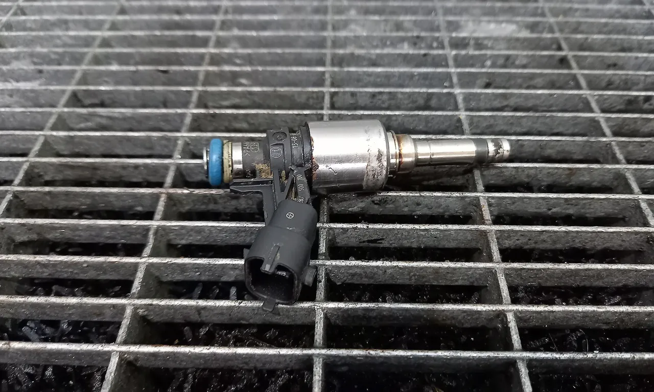 INJECTOR KIA SPORTAGE III 2009-2017