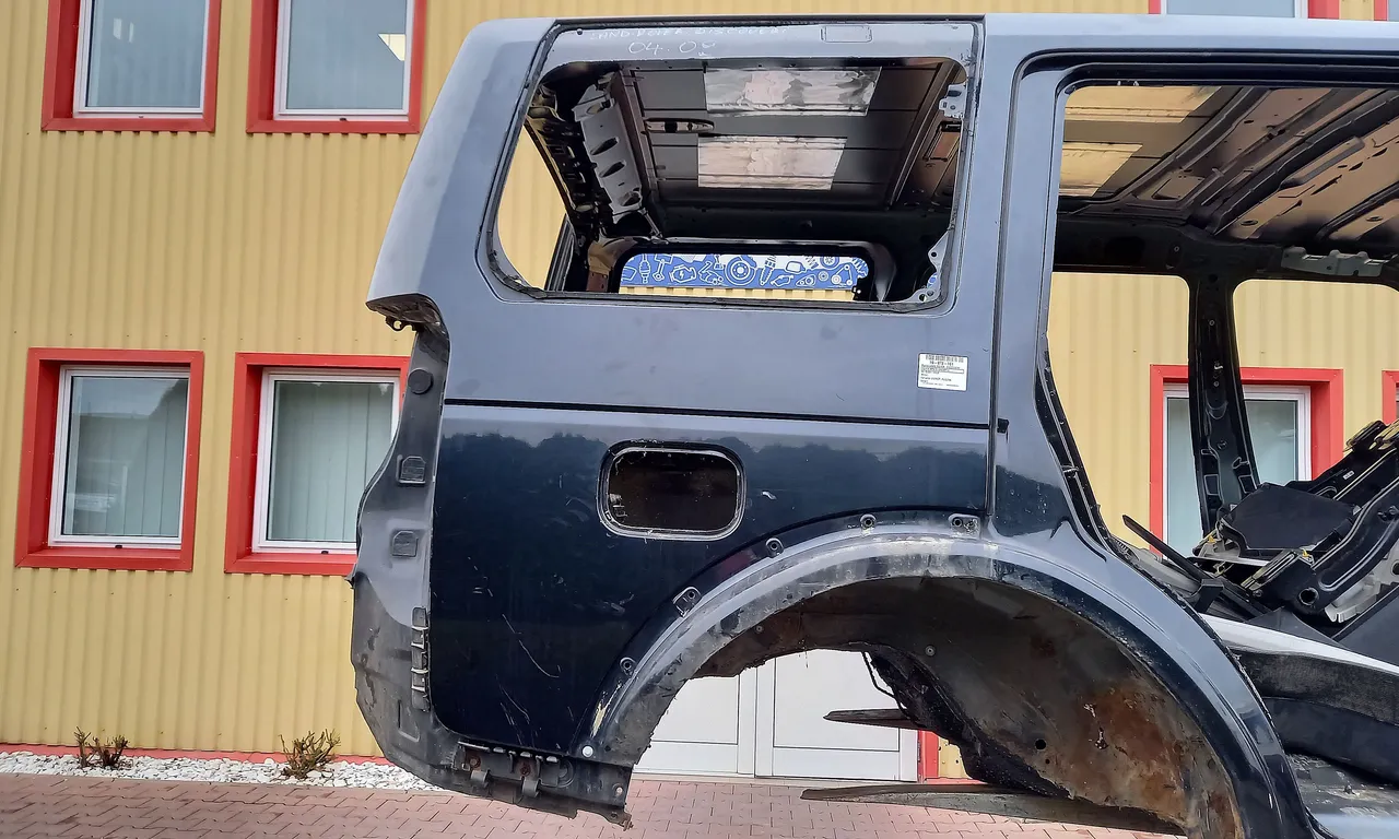 ARIPA SPATE DREAPTA LAND ROVER DISCOVERY III 2004-2009
