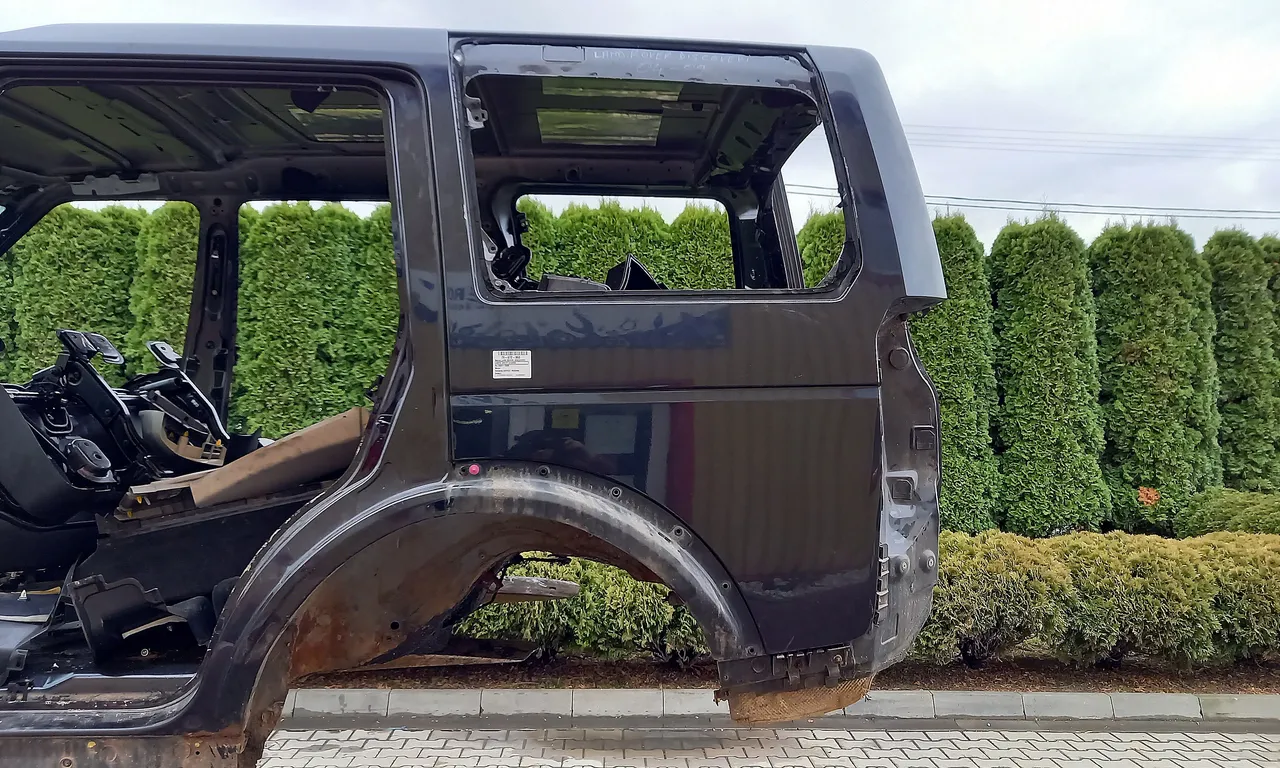 ARIPA SPATE STANGA LAND ROVER DISCOVERY III 2004-2009