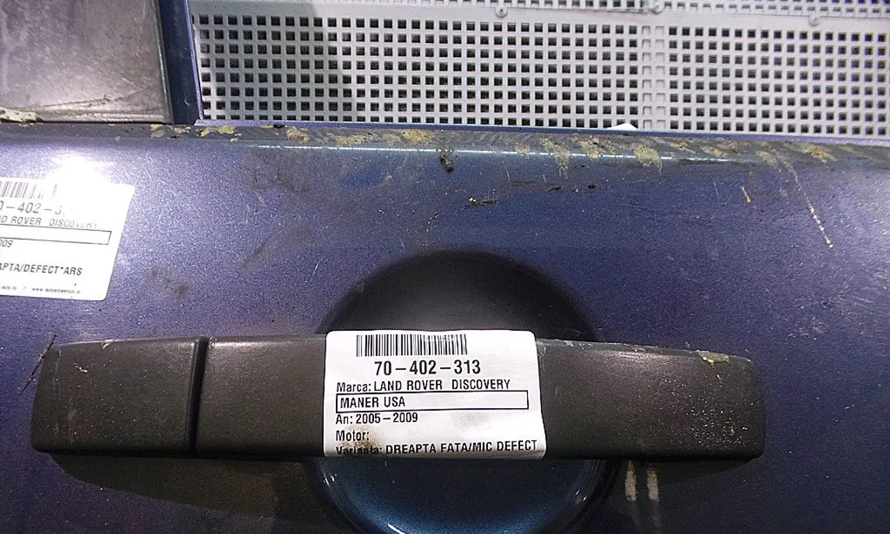 MANER USA FATA DREAPTA LAND ROVER DISCOVERY III 2004-2009