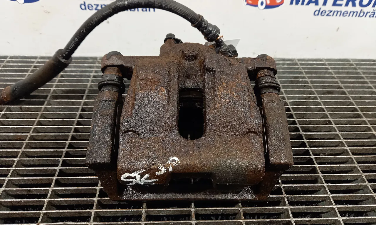 ETRIER SPATE STANGA LAND ROVER DISCOVERY III 2004-2009