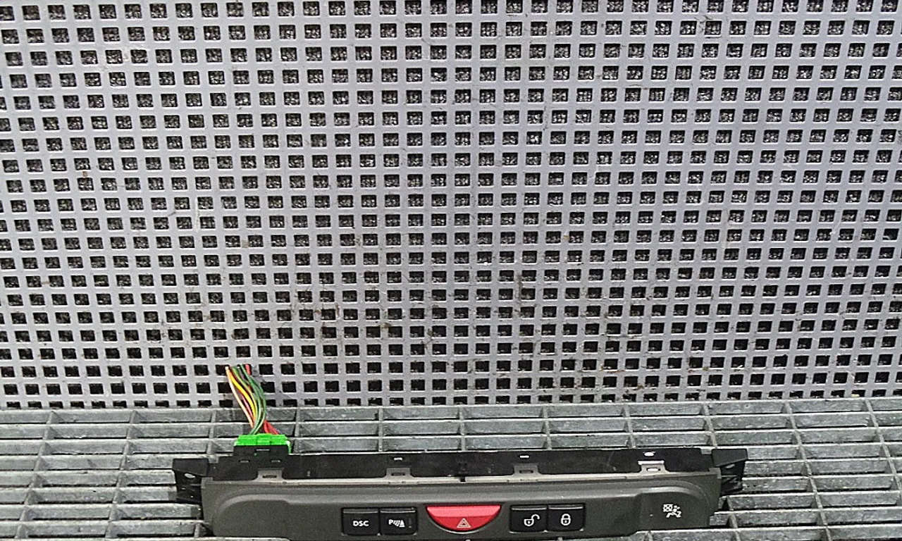 INTRERUPATOR AVARIE LAND ROVER DISCOVERY III 2004-2009