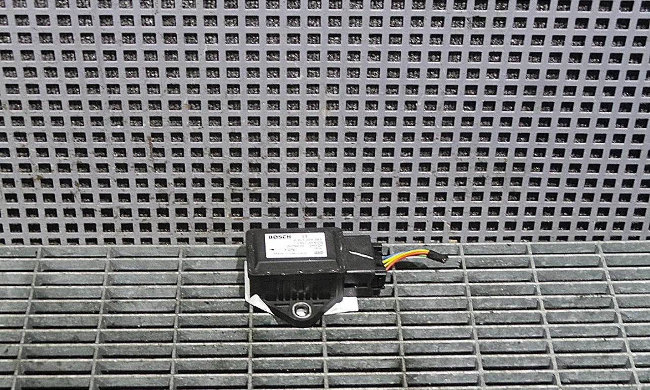 SENZOR ESP LAND ROVER DISCOVERY III 2004-2009