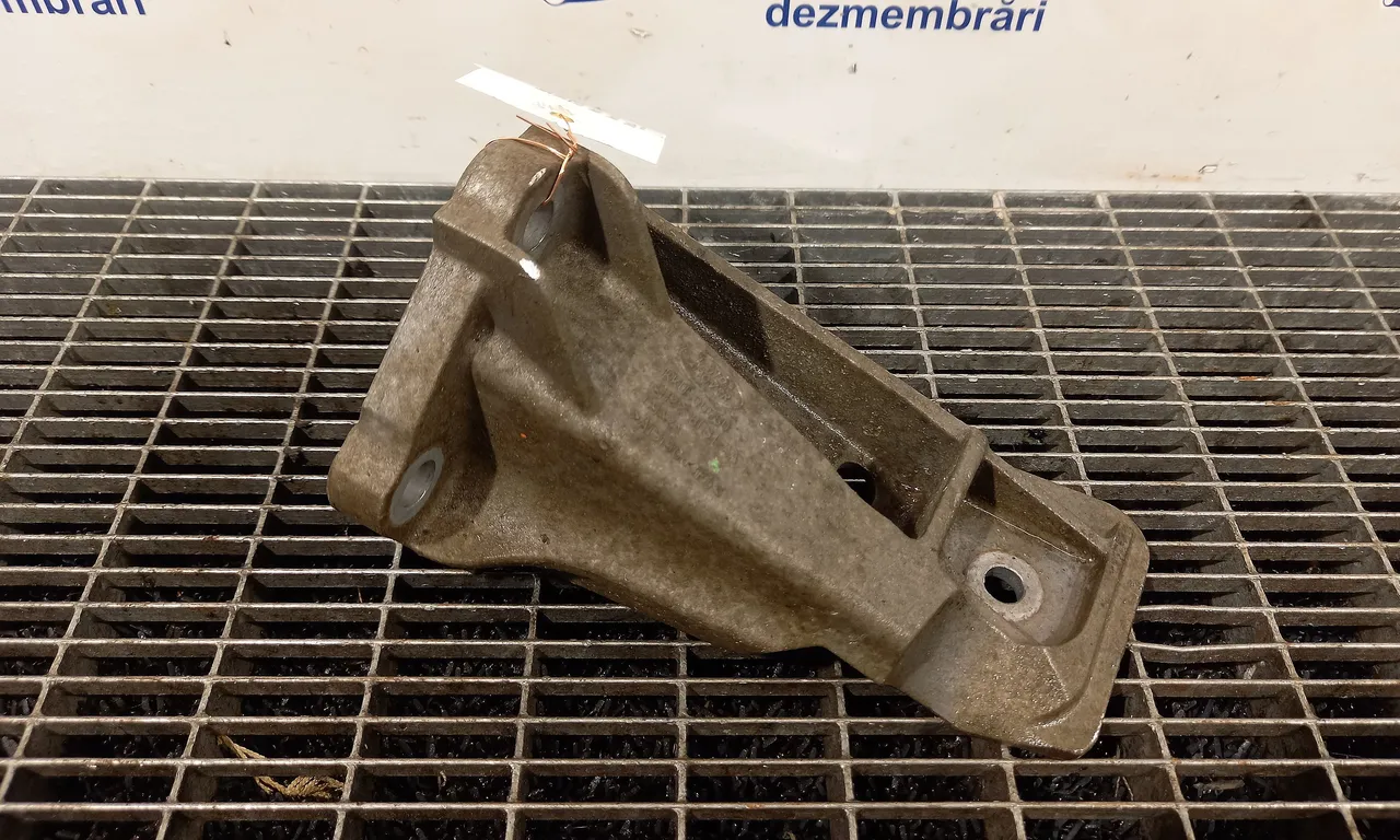 SUPORT MOTOR STANGA LAND ROVER DISCOVERY III 2004-2009