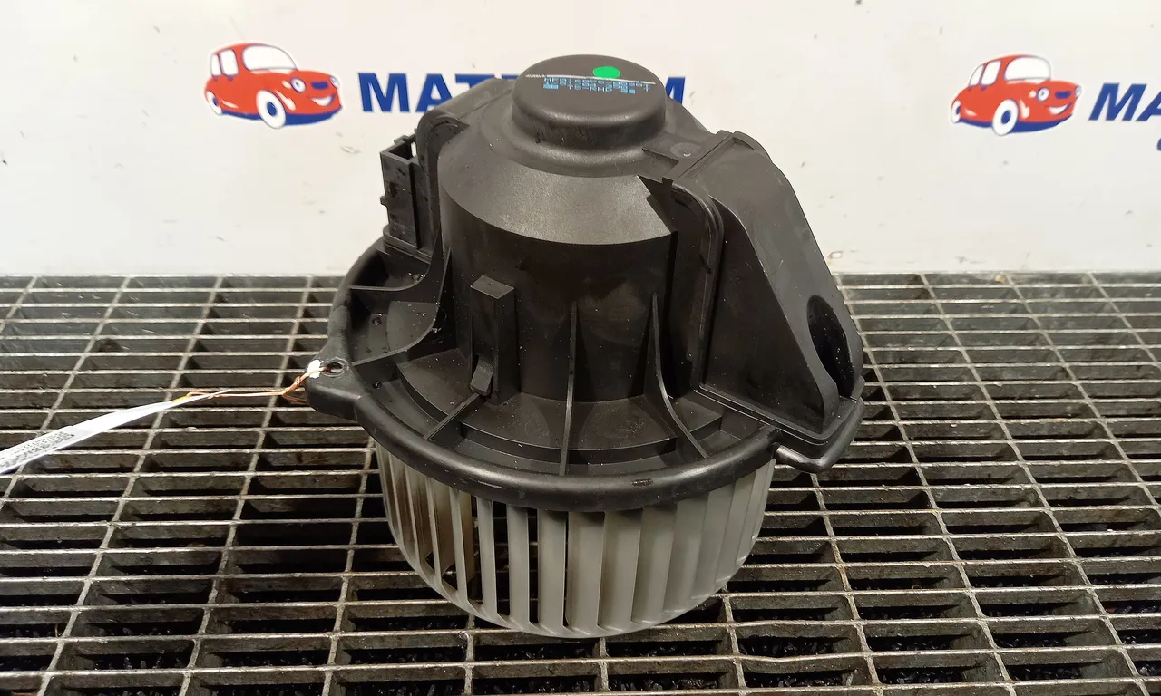 VENTILATOR INCALZIRE LAND ROVER DISCOVERY III 2004-2009