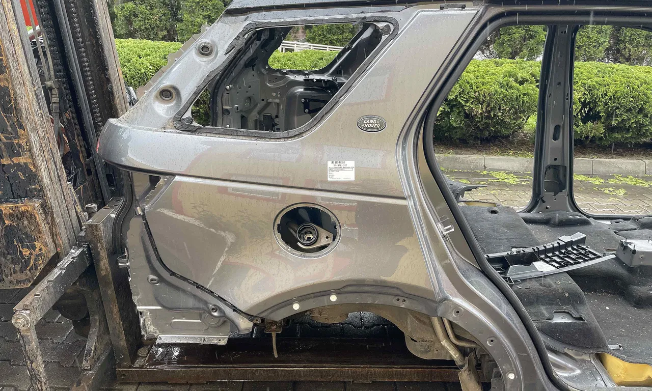 ARIPA SPATE DREAPTA LAND ROVER DISCOVERY SPORT 2014-2019