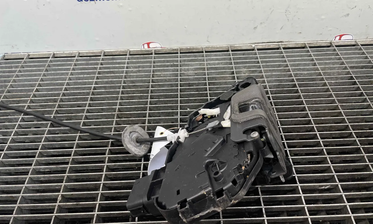 INCUIETOARE USA FATA DREAPTA LAND ROVER FREELANDER 2 VAN 2006-2014