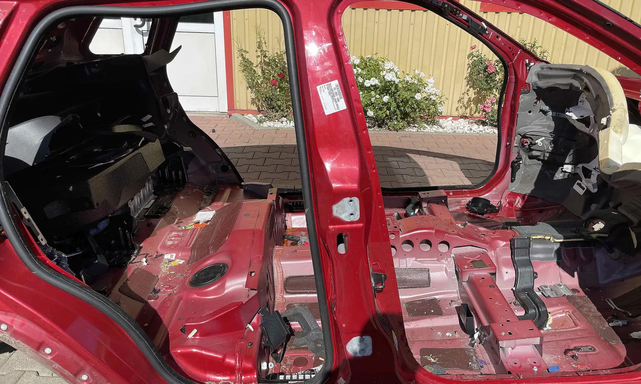 STALP MIJLOC DREAPTA LAND ROVER RANGE ROVER EVOQUE 2011-2019