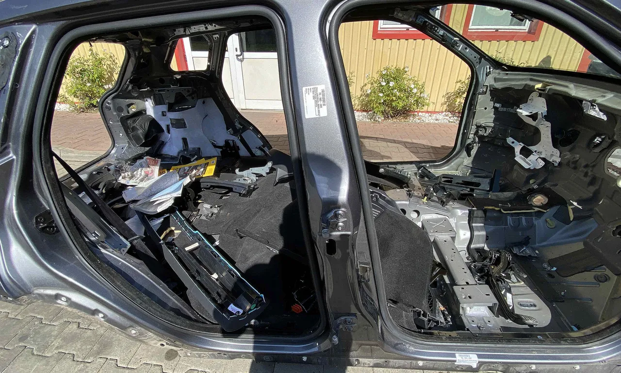 STALP MIJLOC DREAPTA LAND ROVER RANGE ROVER EVOQUE 2011-2019