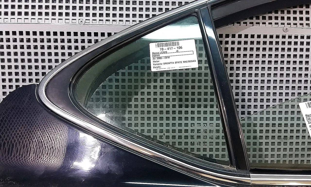 GEAM SPATE MIC DREAPTA LEXUS IS II 2005-2013